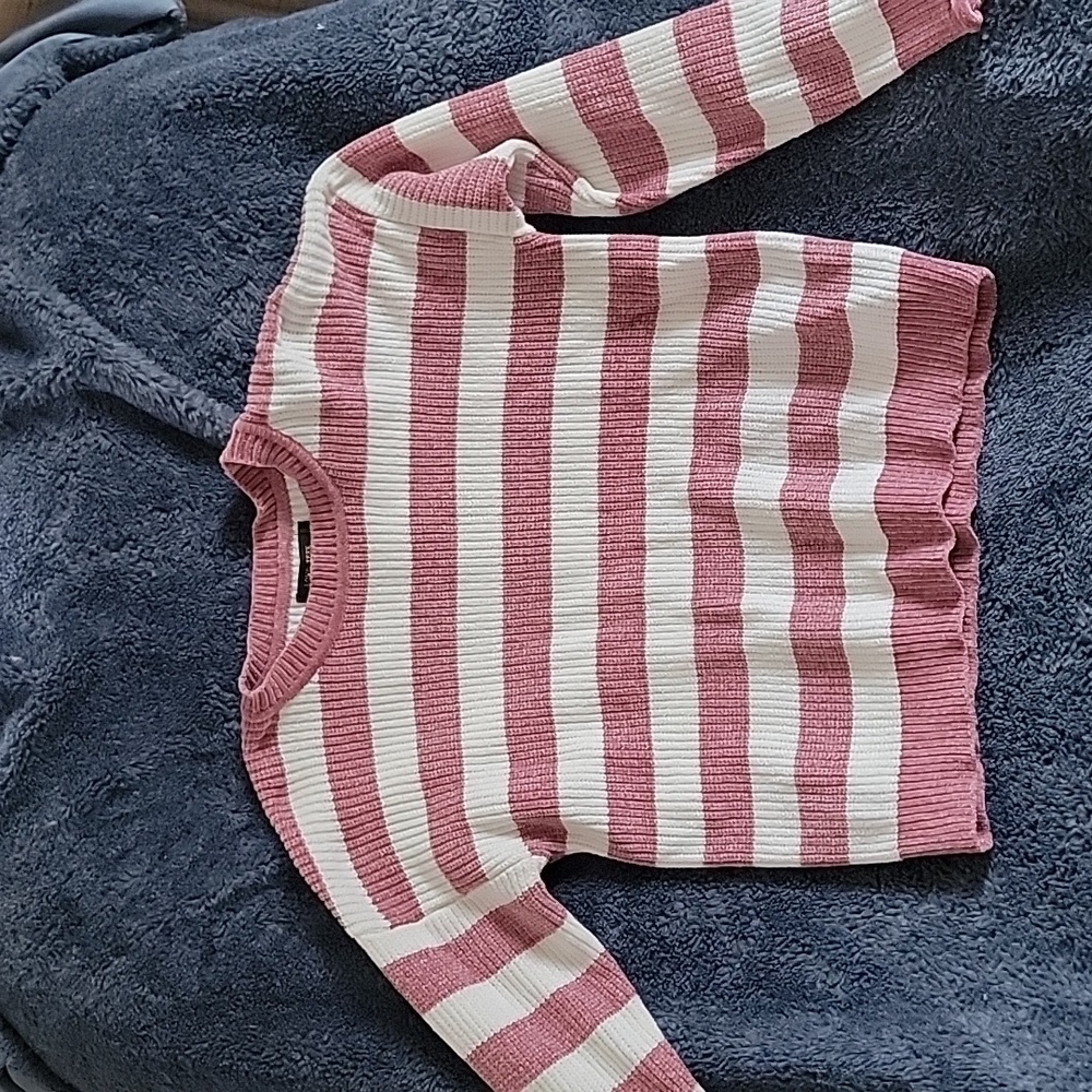 Love Tree sweater, medium